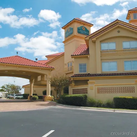 La Quinta By Wyndham Austin Airport Hotel